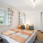 Lägenhet 'am Waldrand' *