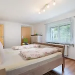 'am Waldrand' Lägenhet