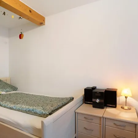Apartment 'am Waldrand' *