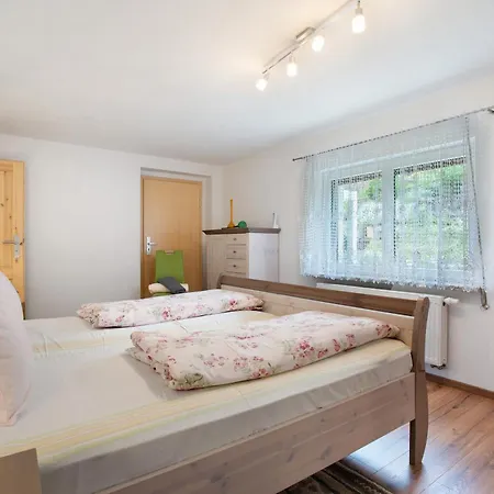 'am Waldrand' * Bad Gottleuba-Berggiesshuebel