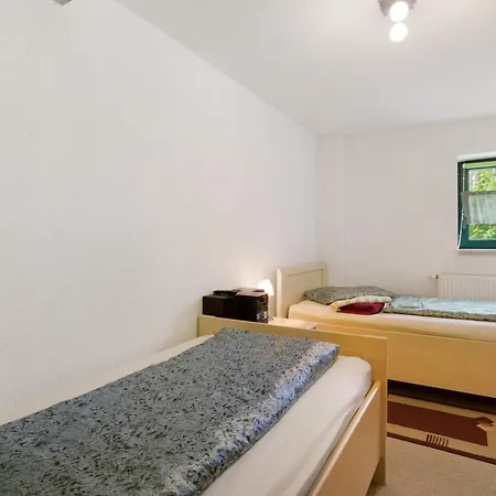 'am Waldrand' Апартаменты Bad Gottleuba-Berggiesshuebel