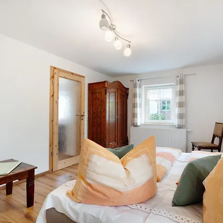 Apartment 'am Waldrand' Bad Gottleuba-Berggiesshuebel
